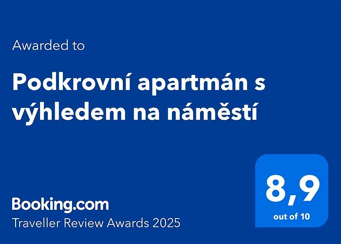 Podkrovni Apartman S Vyhledem Na Namesti