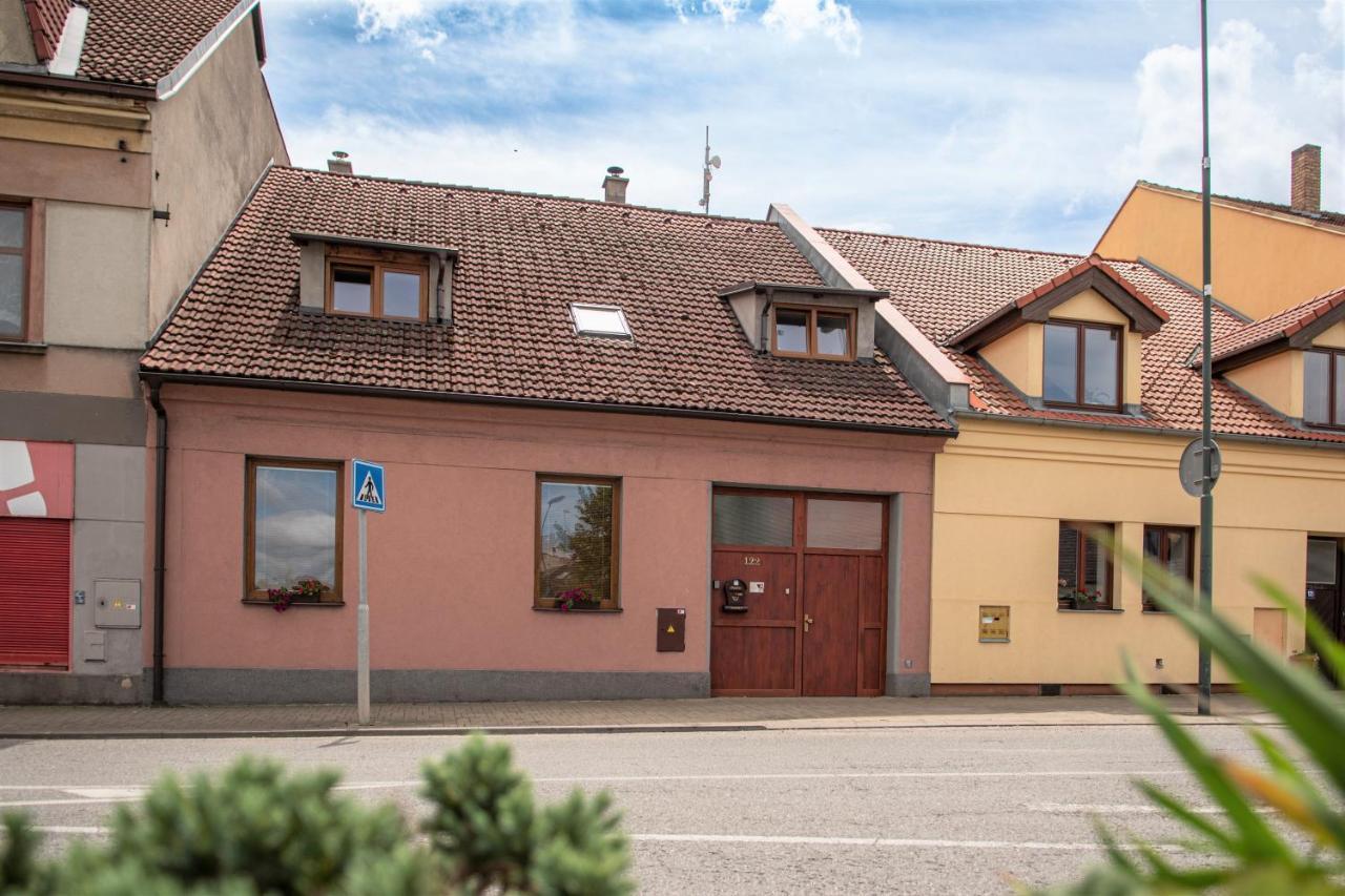 Apartment Podkrovni S Vyhledem Na Namesti *